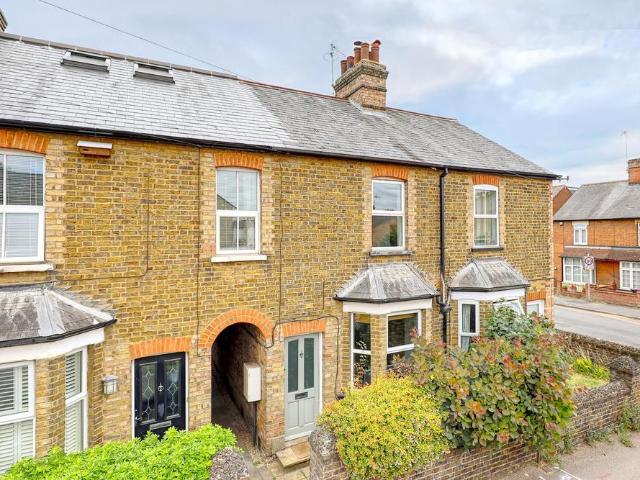 House for sale in Kings Hill, Colliers End