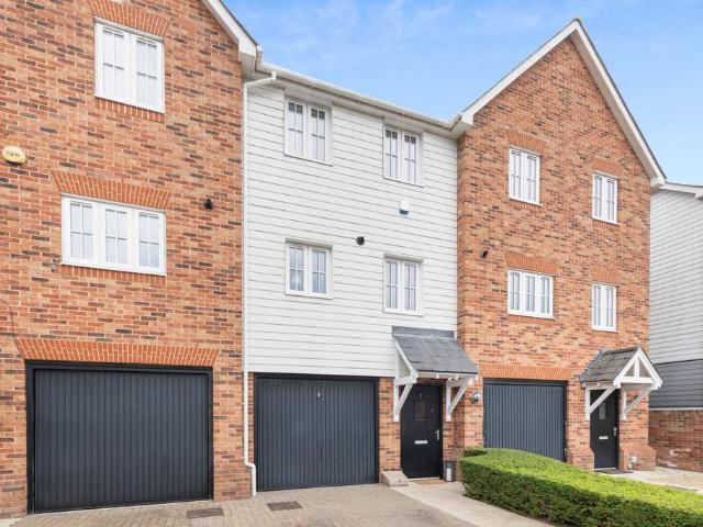 House for sale in St Paul's Cray, Isle Of Man