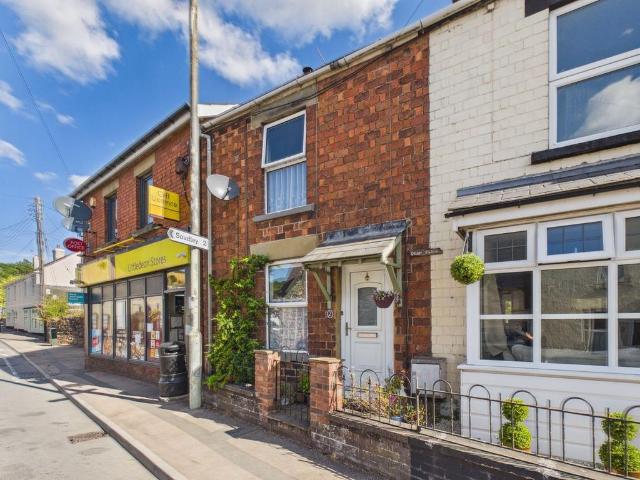 House for sale in Bromsberrow Heath, Gloucestershire