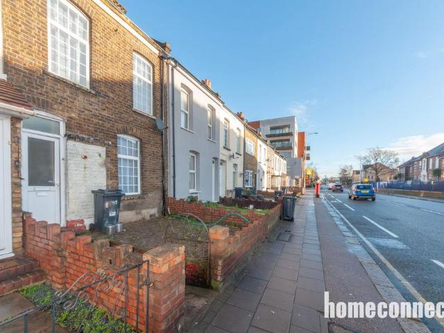 House for sale in Chadwell Heath, Isle Of Man