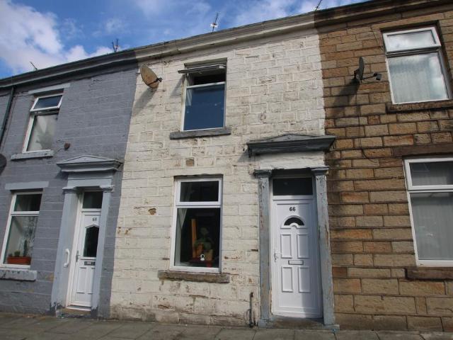 House for sale in Oakenshaw, Backburn