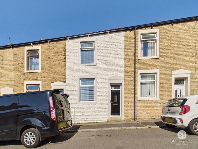 House for sale in Oakenshaw, Backburn