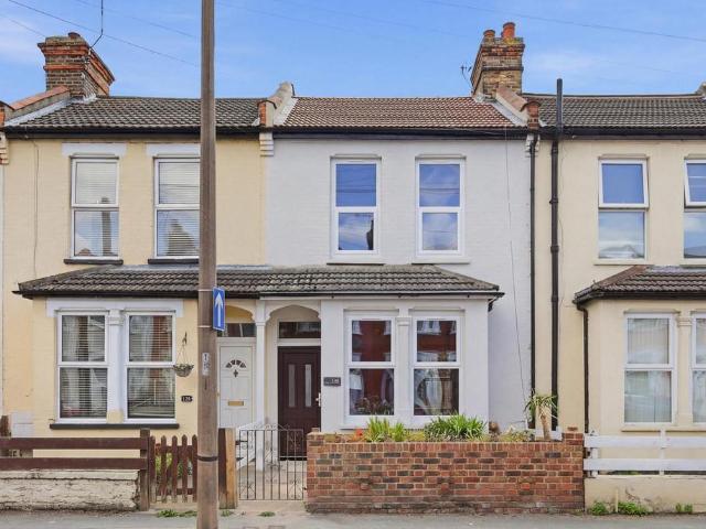 House for sale in Alton Barnes, Essex