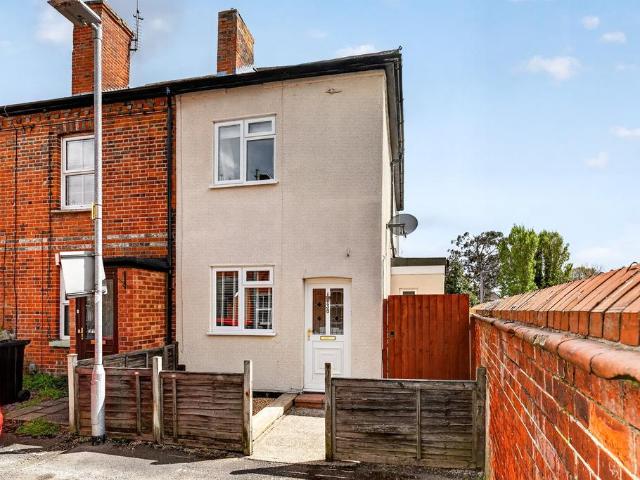 House for sale in Emmbrook, Wokingham