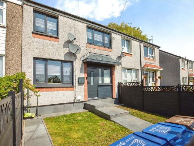 House for sale in Rhodes, Burnedge