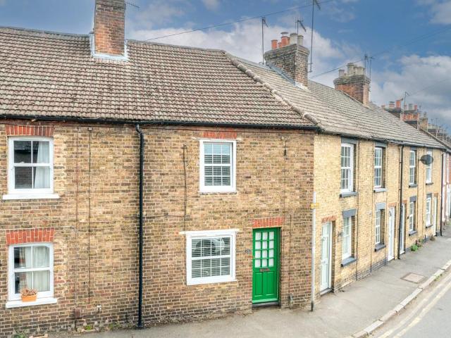 House for sale in Ashlyns Estate, Pouchen End