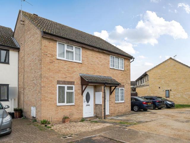 House for sale in Deer Park, Black Bourton