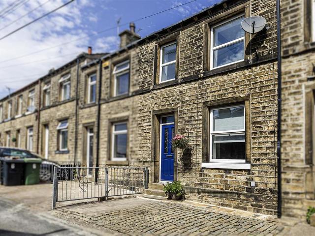 House for sale in Wellhouse, Golcar