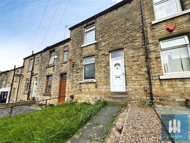House for sale in Hillhouse, Almondbury