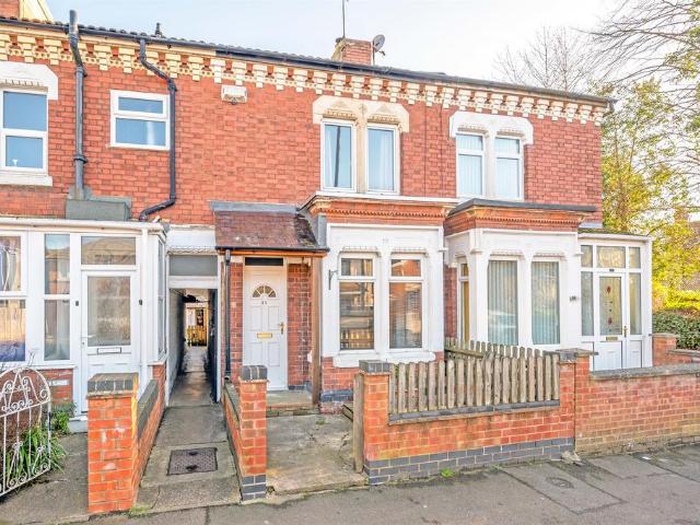 House for sale in Desborough