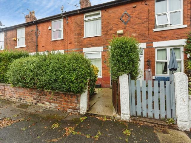House for sale in Parrs Wood, Manchester