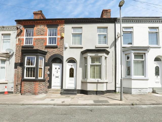 House for sale in Calderstones