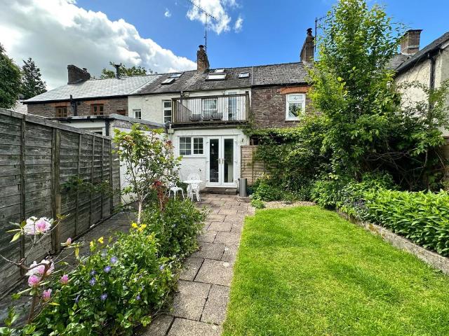 House for sale in Talybont-on-Usk, Wales