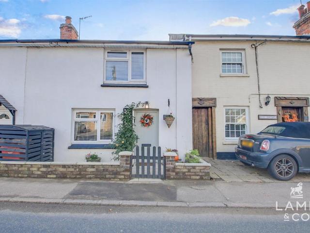 House for sale in Dale Hill, Essex
