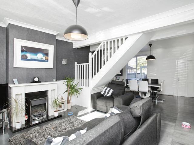 House for sale in Chilvers Coton, Camp Hill