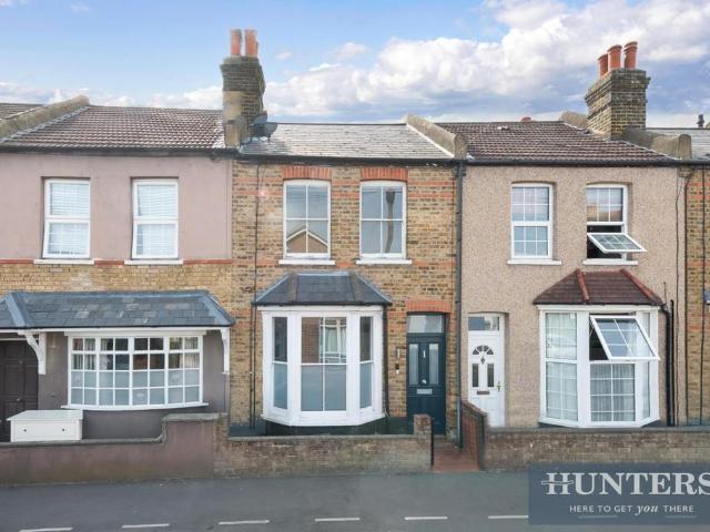 House for sale in Worcester Park, Greater London