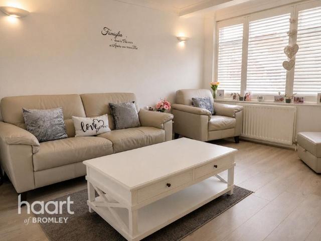 House for sale in Blackfen, Greater London