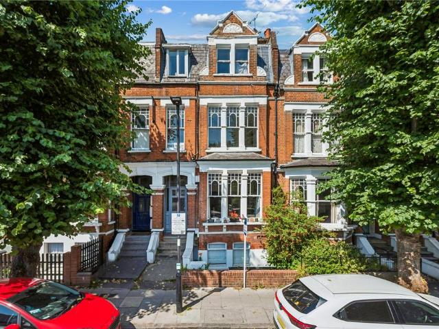 House for sale in Highbury, Greater London