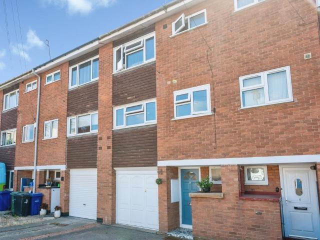 House for sale in Audnam, Amblecote
