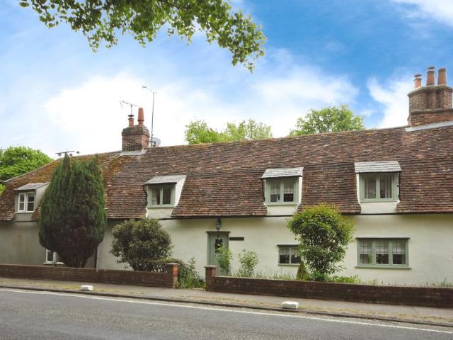 House for sale in Chipping Hill, Essex