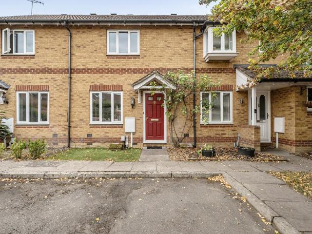House for sale in Knaphill, Woking