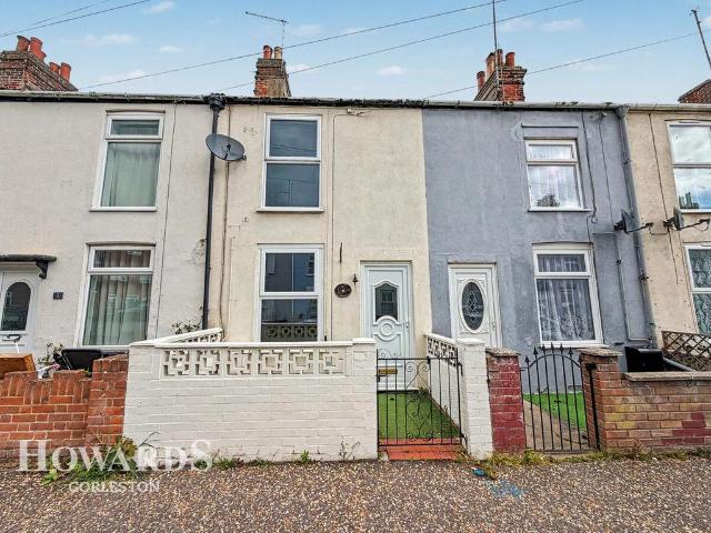 House for sale in Stokesby, Norfolk