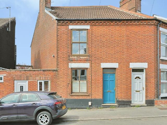 House for sale in New Catton, East Bank