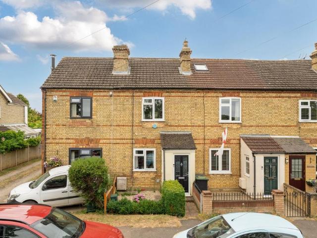 House for sale in Henlow, Bedfordshire