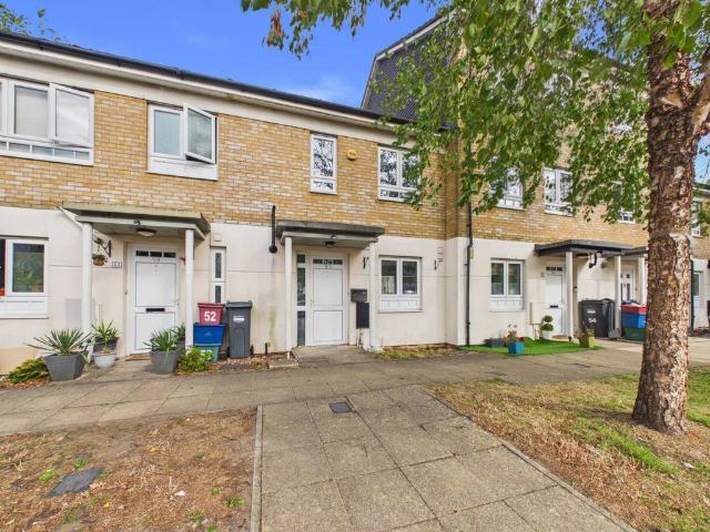 House for sale in London Borough of Hounslow, Feltham