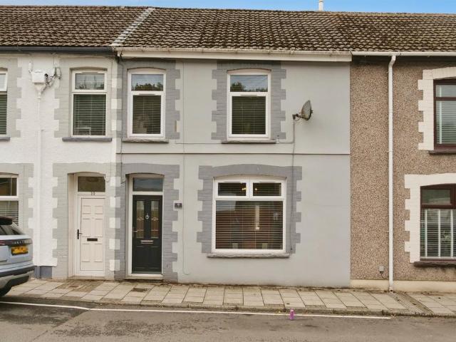 House for sale in Llwynypia, Wales