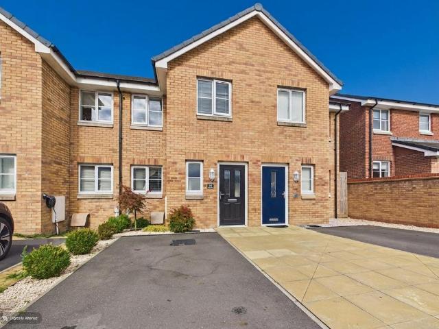 House for sale in Nangreaves, Wales