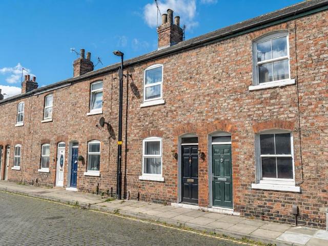 House for sale in Leeman Road, High Field