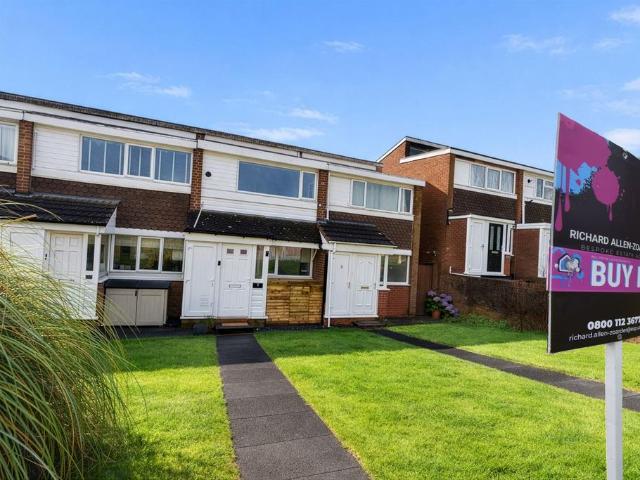 House for sale in Ravenstitch, Brierley Hill