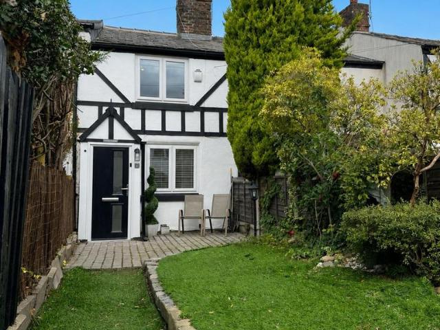 House for sale in Whitefield, Bury