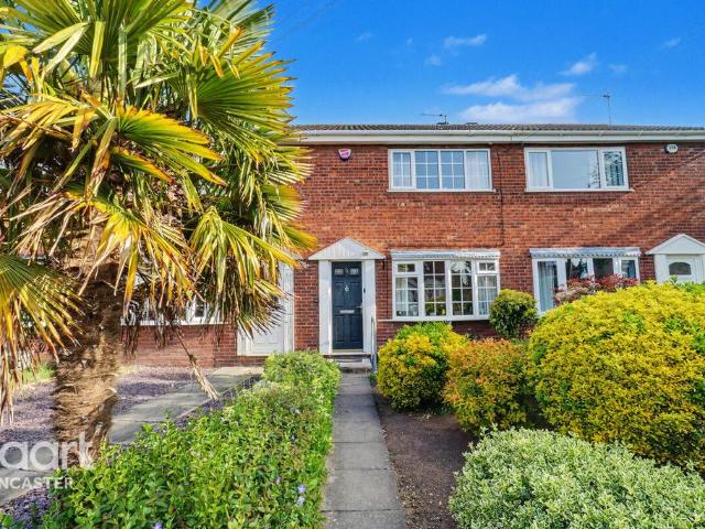 House for sale in Hatfield, South Yorkshire