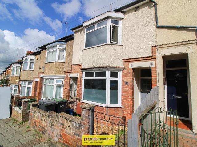 House for sale in Spring Park, Luton