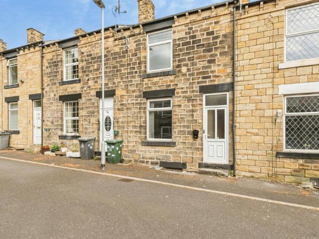 House for sale in Crackenedge, Dewsbury