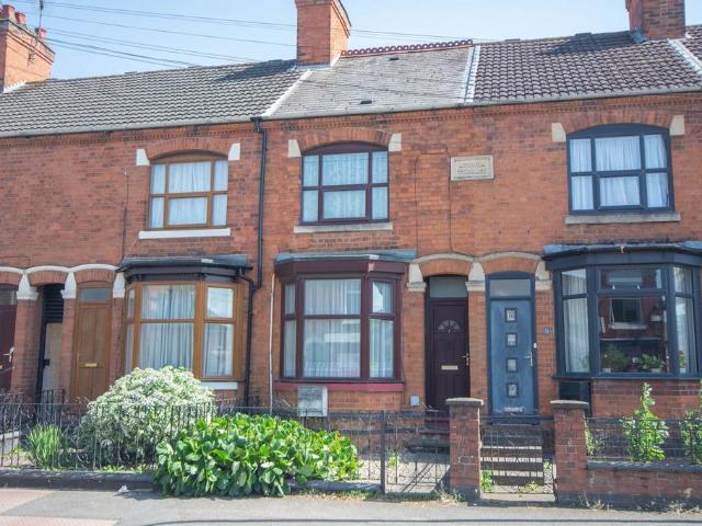 House for sale in Overslade, New Bilton