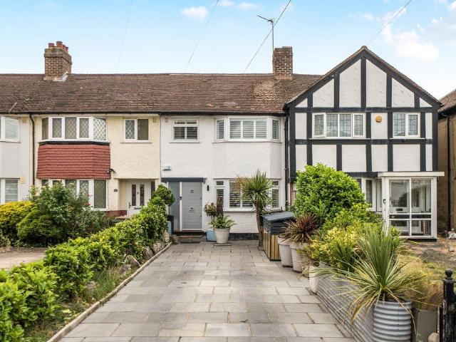 House for sale in Worcester Park, Greater London