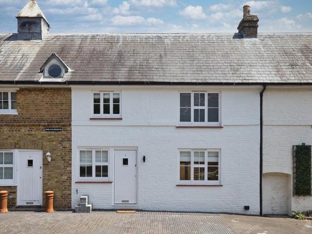 House for sale in Chilton, Acol