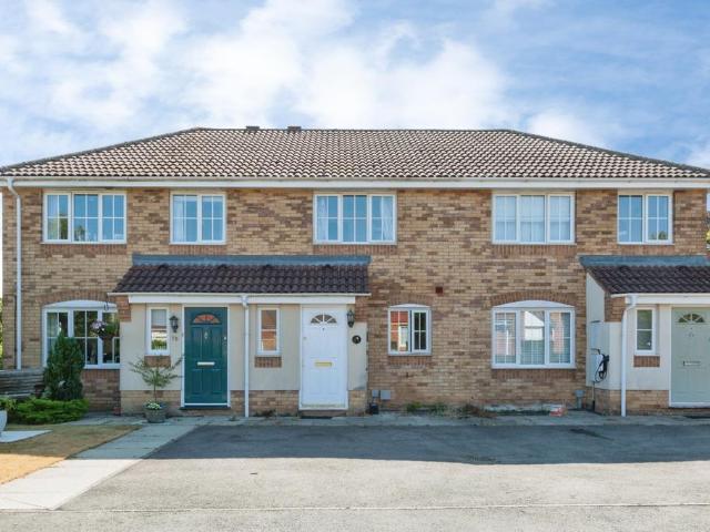 House for sale in Hounsome Fields, Priest Down