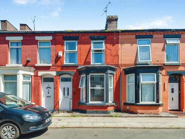 House for sale in Calderstones
