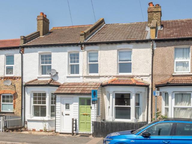 House for sale in London Borough of Merton, Mitcham