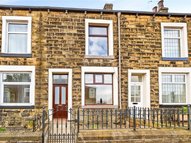 House for sale in Winewall, Higherford