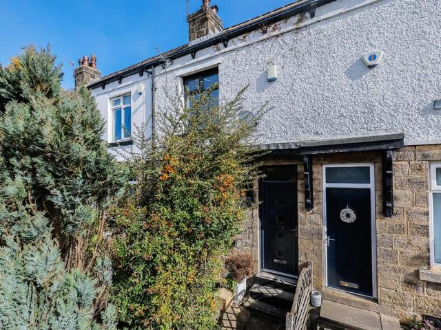 House for sale in Horsforth Vale, Farsley