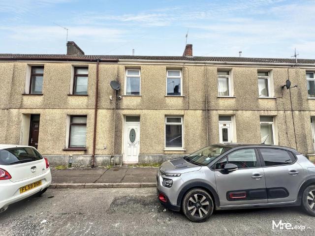 House for sale in Cimla, Neath