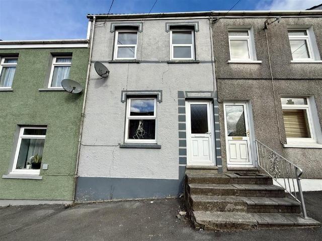 House for sale in Llannon, Tumble
