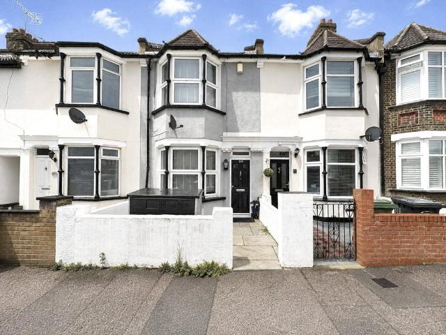 House for sale in Swanscombe and Greenhithe, Monks Orchard