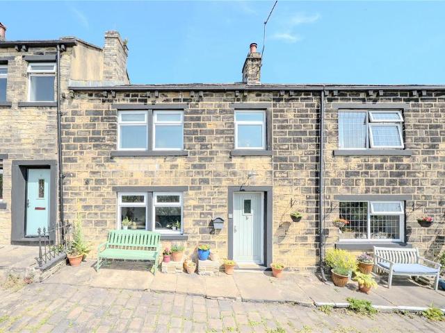 House for sale in Pudsey, West Yorkshire