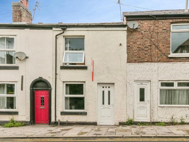 House for sale in Hurdsfield, Macclesfield